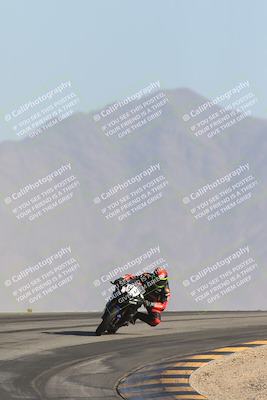 media/Jan-09-2025-Racers Edge (Thu) [[9e316ffd38]]/3-B Group/Session 4 (Turn 12 The Slide)/